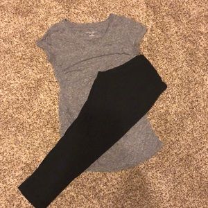 Motherhood maternity black Capri leggings